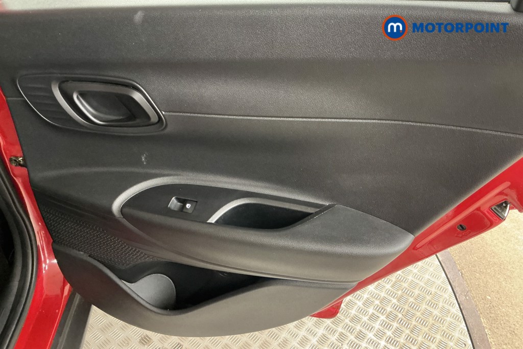 Hyundai Bayon Se Connect Automatic Petrol-Electric Hybrid SUV - Stock Number (1562870) - 20th supplementary image