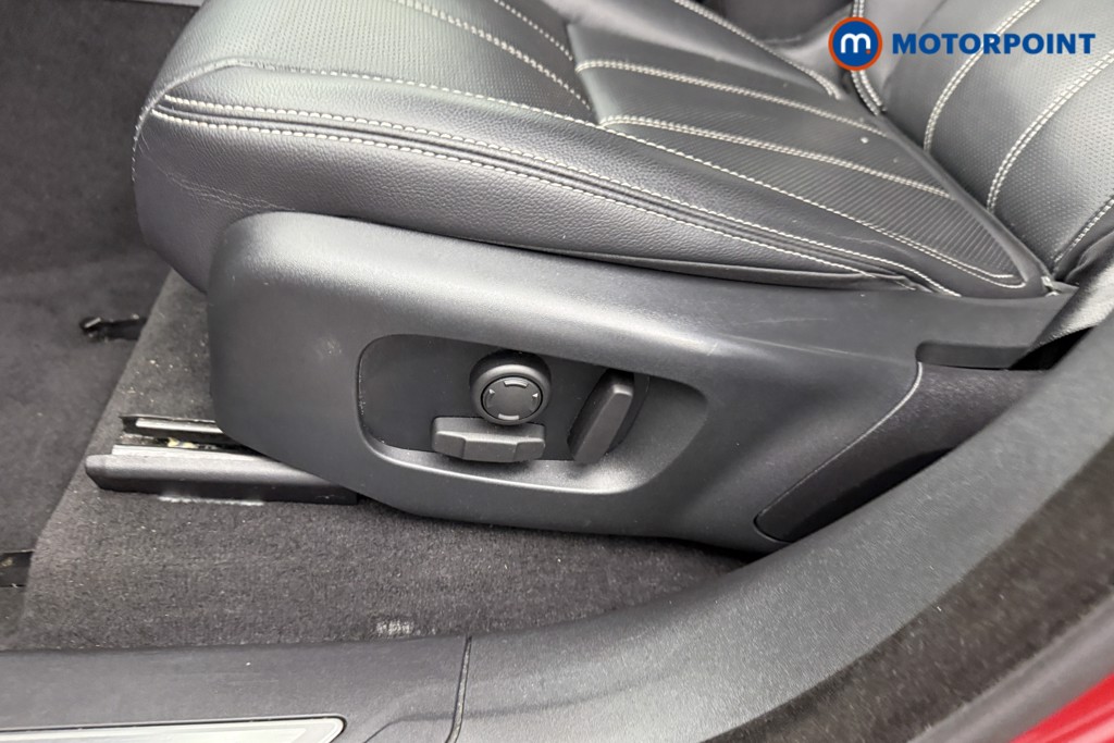 Land Rover Range Rover Velar R-Dynamic Se Automatic Petrol SUV - Stock Number (1562926) - 26th supplementary image