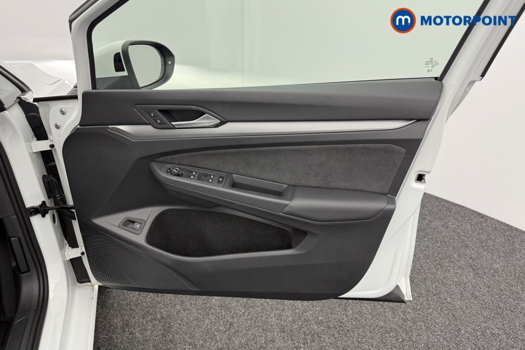 Volkswagen Golf Style Automatic Petrol Plug-In Hybrid Hatchback - Stock Number (1563070) - 16th supplementary image