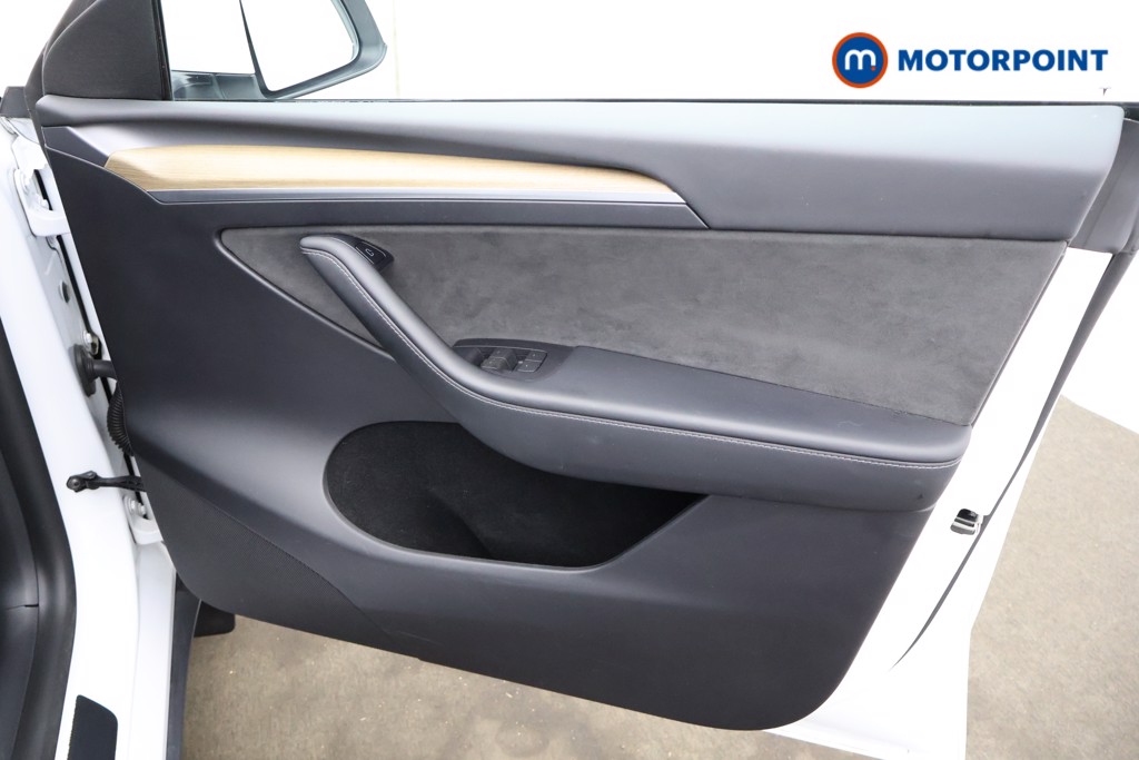 Tesla Model Y Long Range Automatic Electric SUV - Stock Number (1563202) - 6th supplementary image