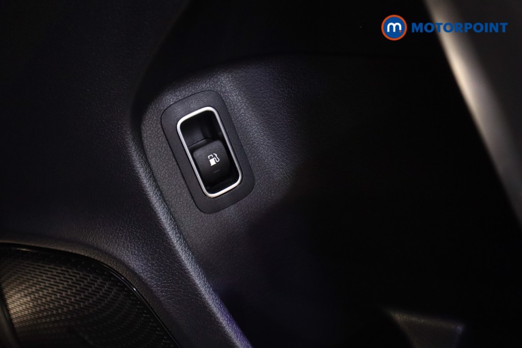 Mercedes-Benz A Class Amg Line Automatic Petrol Plug-In Hybrid Hatchback - Stock Number (1563285) - 5th supplementary image