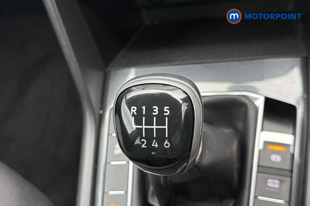 Volkswagen Tiguan Life Manual Petrol SUV - Stock Number (1563455) - 10th supplementary image