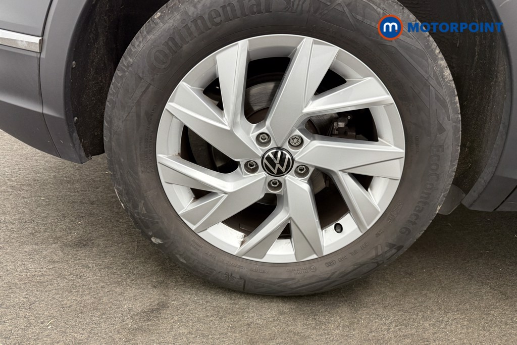 Volkswagen Tiguan Life Manual Petrol SUV - Stock Number (1563455) - 19th supplementary image