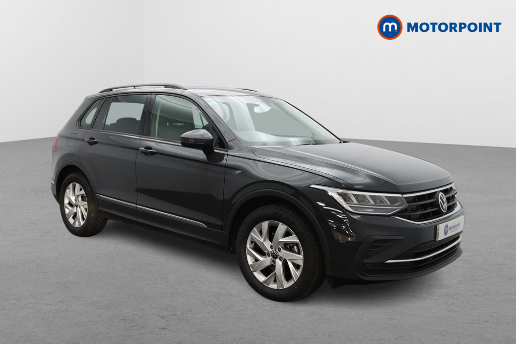 Volkswagen Tiguan Life Manual Petrol SUV - Stock Number (1563455) - Drivers side front corner