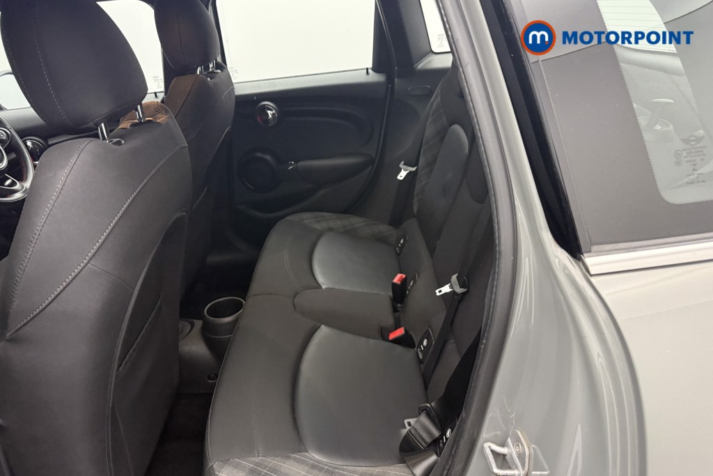 Mini Hatchback Cooper Sport Manual Petrol Hatchback - Stock Number (1563525) - 2nd supplementary image