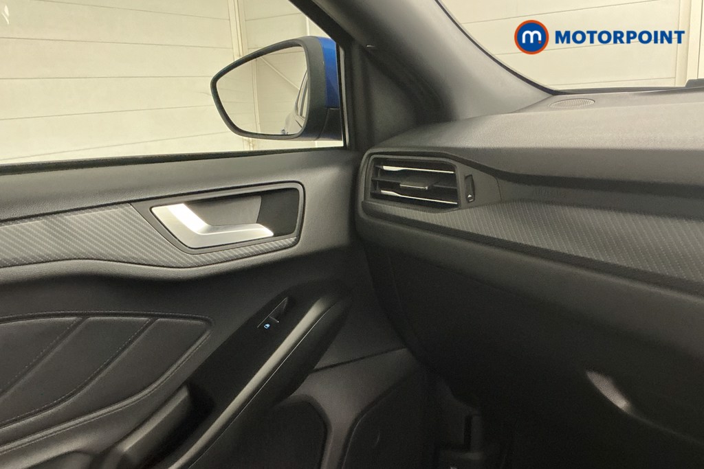 Ford Focus St-Line X Automatic Petrol Hatchback - Stock Number (1563603) - 17th supplementary image