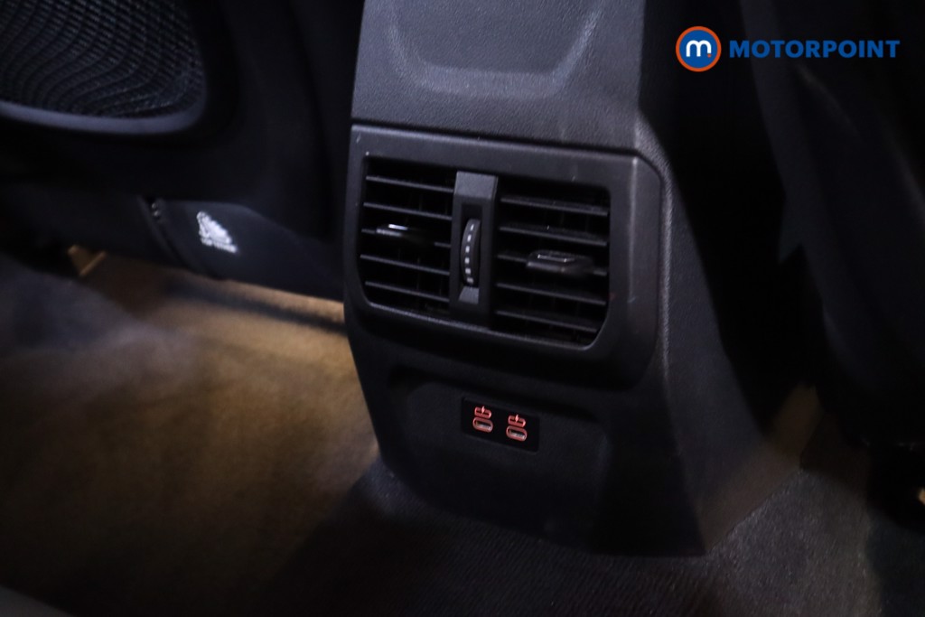 BMW 2 Series Sport Automatic Petrol Saloon - Stock Number (1563633) - 29th supplementary image