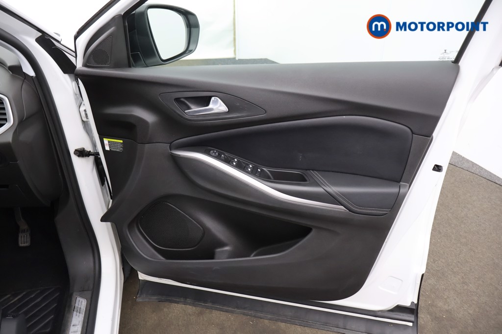 Vauxhall Grandland SRI Manual Petrol SUV - Stock Number (1563980) - 8th supplementary image