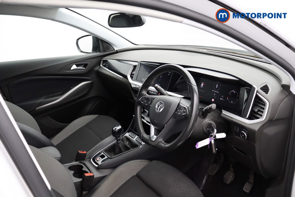Vauxhall Grandland SRI Manual Petrol SUV - Stock Number (1563980) - 9th supplementary image