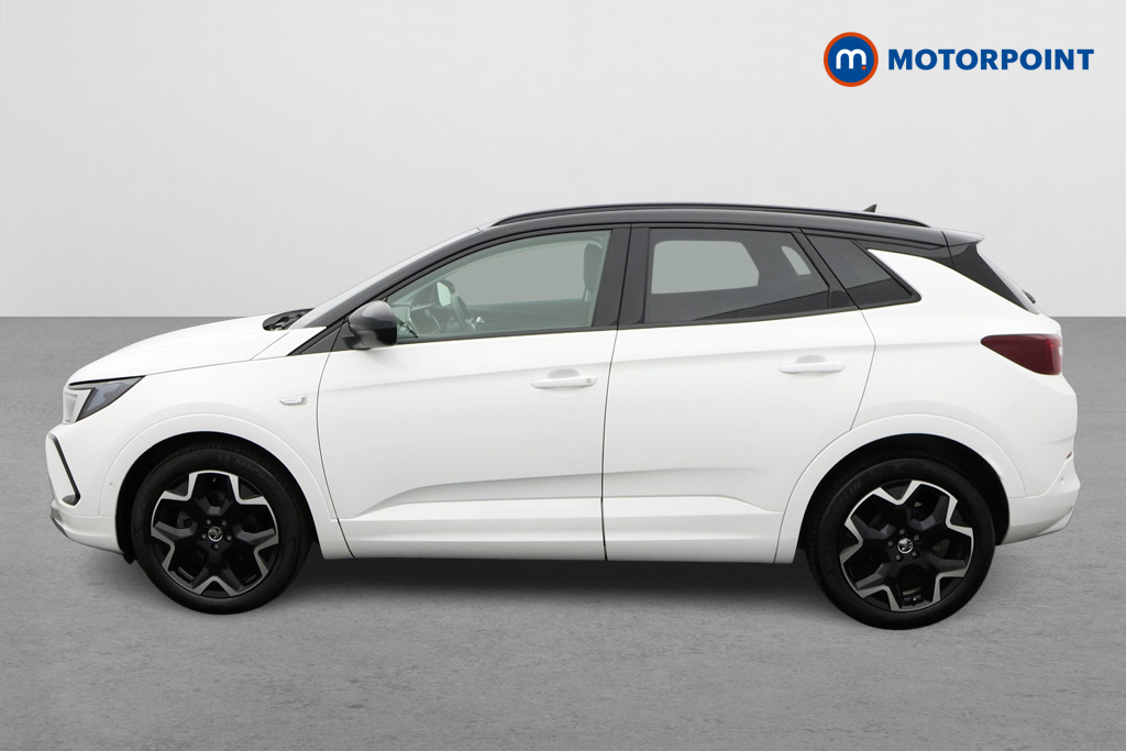 Vauxhall Grandland Ultimate Manual Petrol SUV - Stock Number (1563981) - Passenger side
