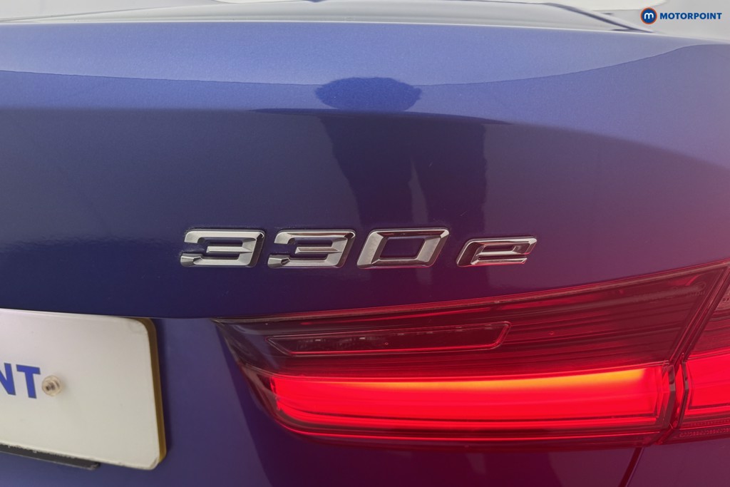BMW 3 Series M Sport Automatic Petrol Plug-In Hybrid Saloon - Stock Number (1564038) - 20th supplementary image