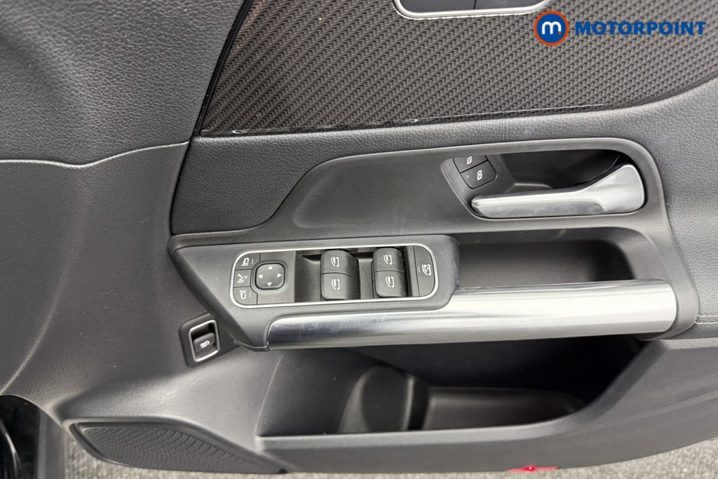 Mercedes-Benz GLA Exclusive Edition Automatic Petrol Plug-In Hybrid SUV - Stock Number (1564125) - 16th supplementary image