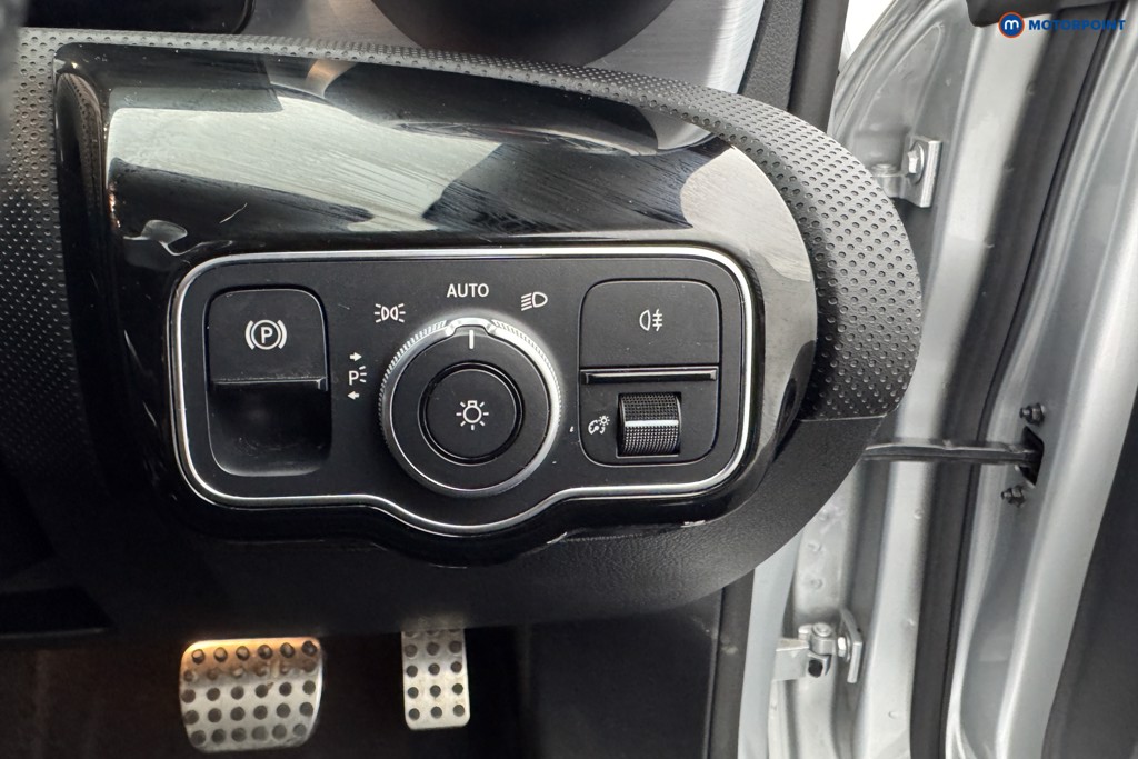 Mercedes-Benz CLA Amg Line Automatic Petrol Coupe - Stock Number (1564214) - 14th supplementary image