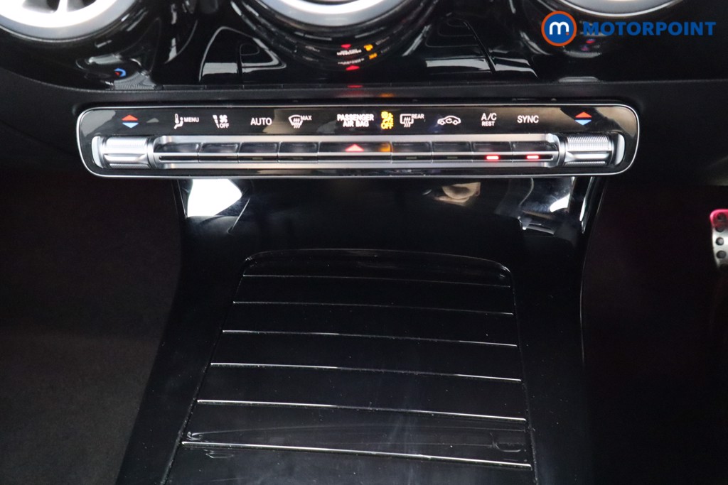 Mercedes-Benz CLA Amg Line Automatic Diesel Estate - Stock Number (1564215) - 8th supplementary image