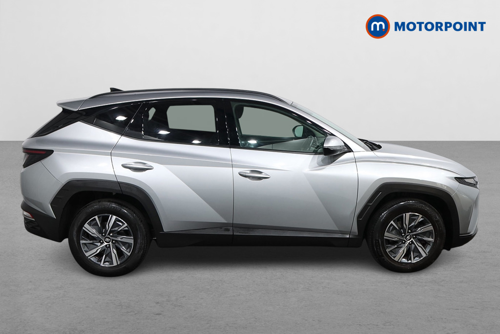 Hyundai Tucson Se Connect Manual Petrol SUV - Stock Number (1564917) - Drivers side