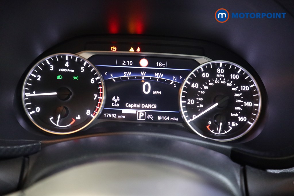Nissan Juke N-Connecta Automatic Petrol SUV - Stock Number (1564963) - 5th supplementary image