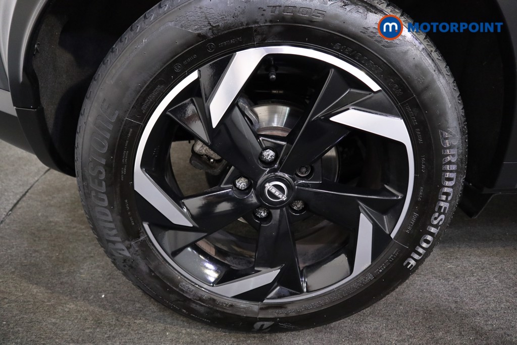 Nissan Juke N-Connecta Automatic Petrol SUV - Stock Number (1564963) - 14th supplementary image