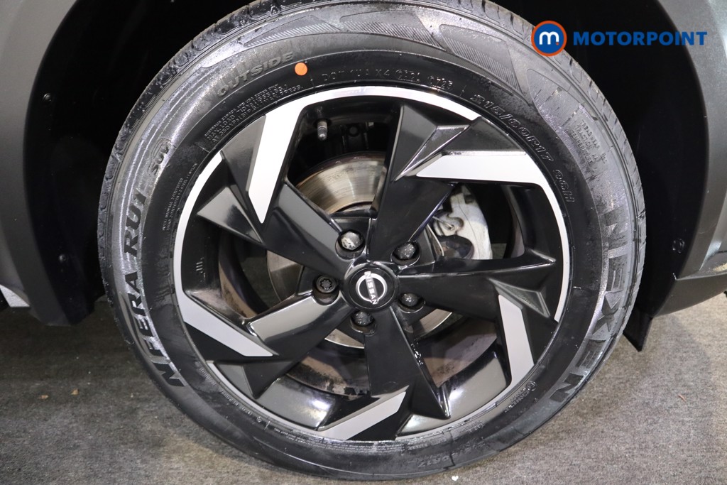 Nissan Juke N-Connecta Automatic Petrol SUV - Stock Number (1564963) - 15th supplementary image