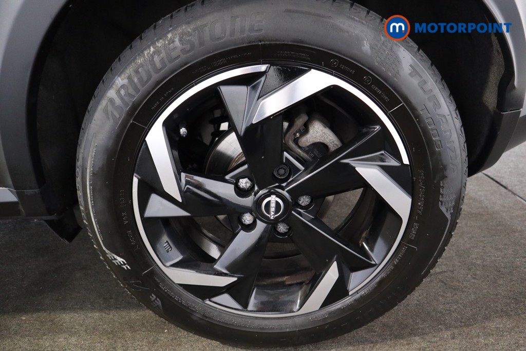 Nissan Juke N-Connecta Automatic Petrol SUV - Stock Number (1564963) - 17th supplementary image