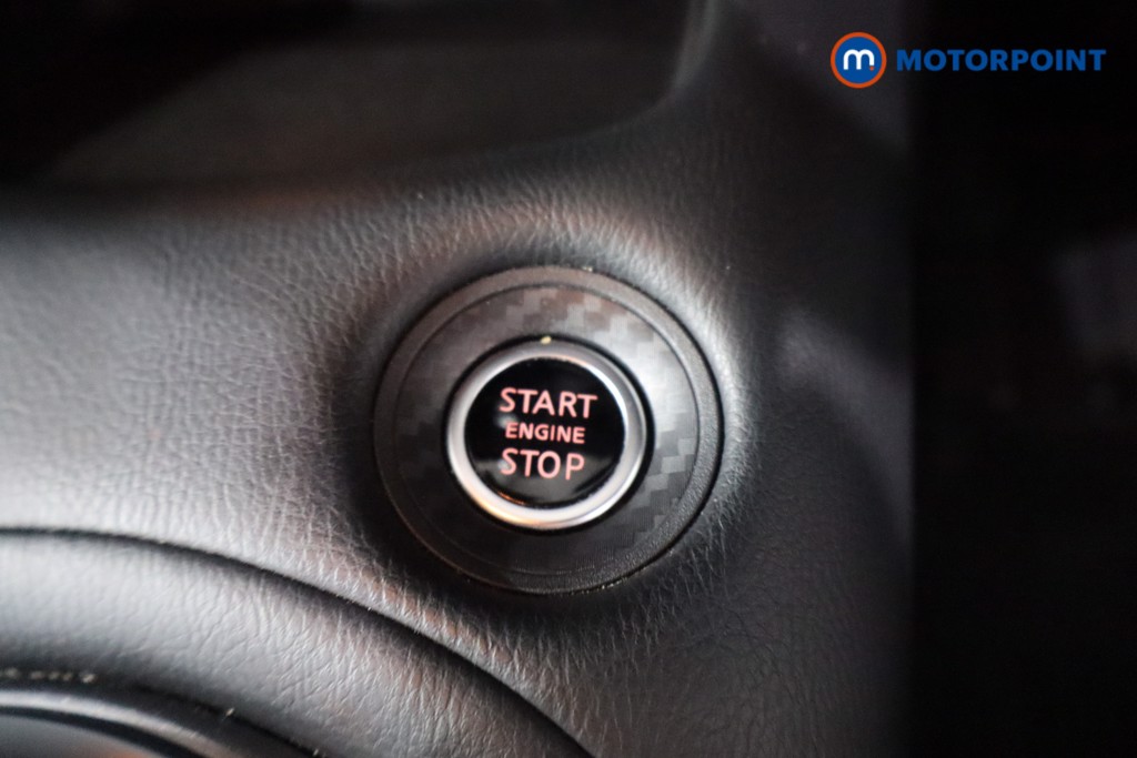 Nissan Juke N-Connecta Automatic Petrol SUV - Stock Number (1564971) - 13th supplementary image