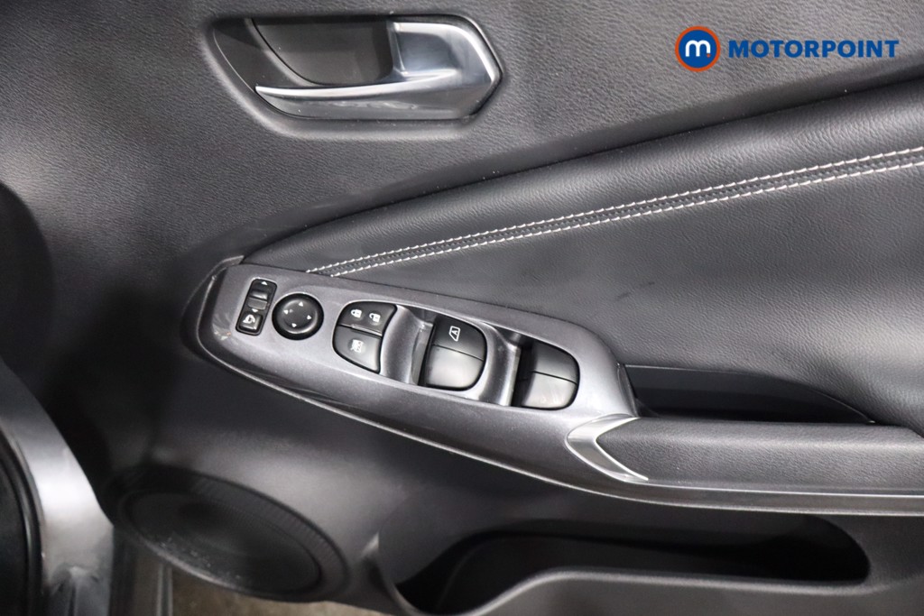 Nissan Juke N-Connecta Automatic Petrol SUV - Stock Number (1564971) - 19th supplementary image