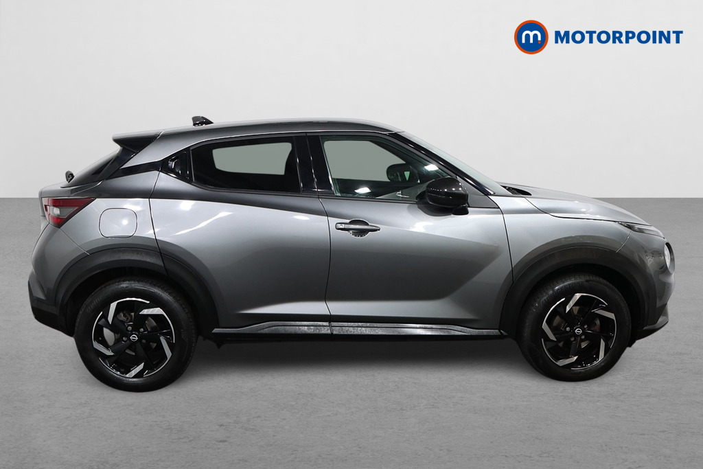 Nissan Juke N-Connecta Automatic Petrol SUV - Stock Number (1564971) - Drivers side