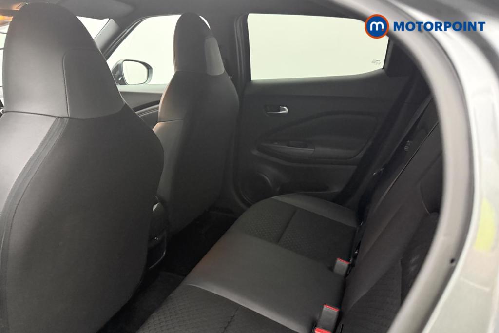 Nissan Juke N-Connecta Automatic Petrol SUV - Stock Number (1564977) - 4th supplementary image