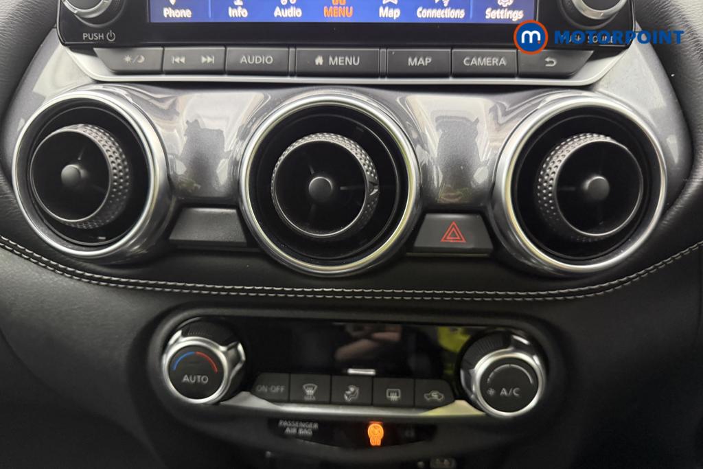 Nissan Juke N-Connecta Automatic Petrol SUV - Stock Number (1564977) - 12th supplementary image