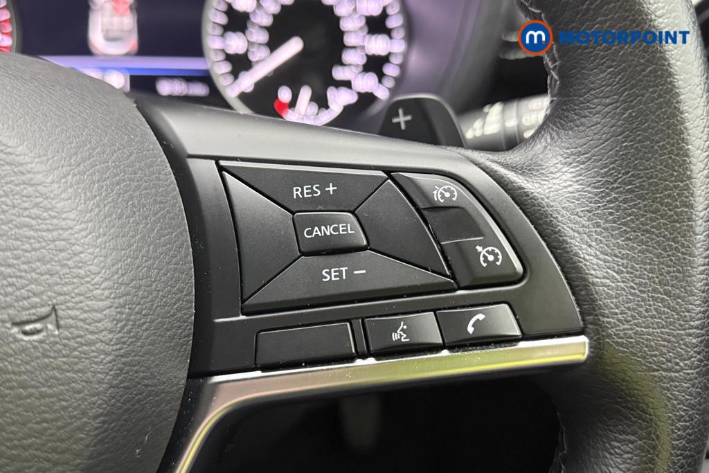 Nissan Juke N-Connecta Automatic Petrol SUV - Stock Number (1564977) - 18th supplementary image