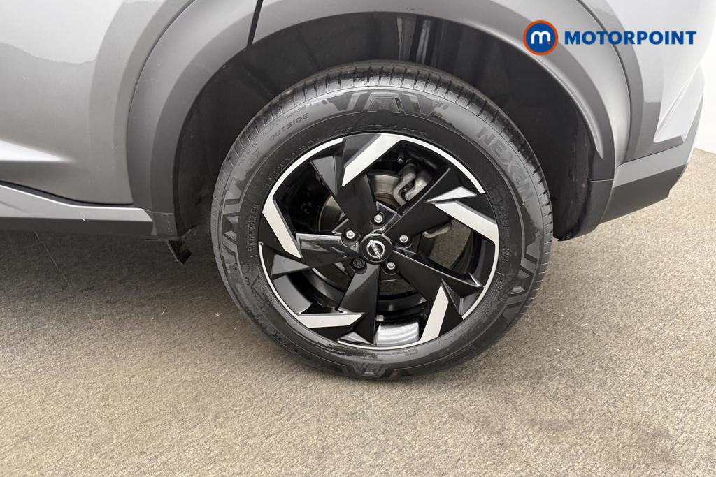 Nissan Juke N-Connecta Automatic Petrol SUV - Stock Number (1564977) - 24th supplementary image