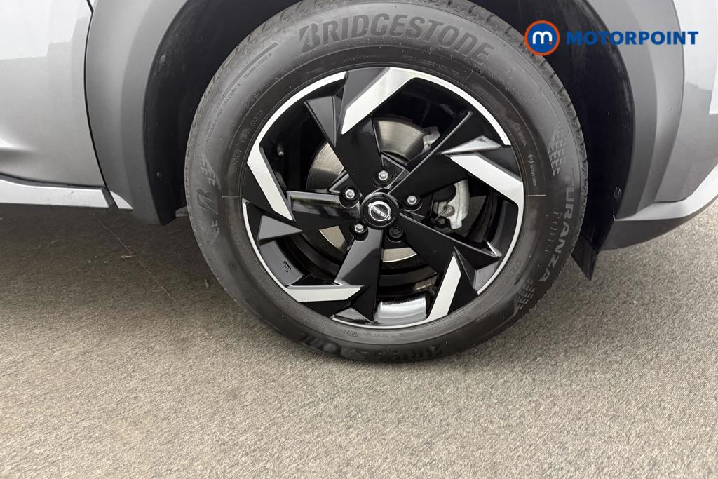 Nissan Juke N-Connecta Automatic Petrol SUV - Stock Number (1564977) - 26th supplementary image
