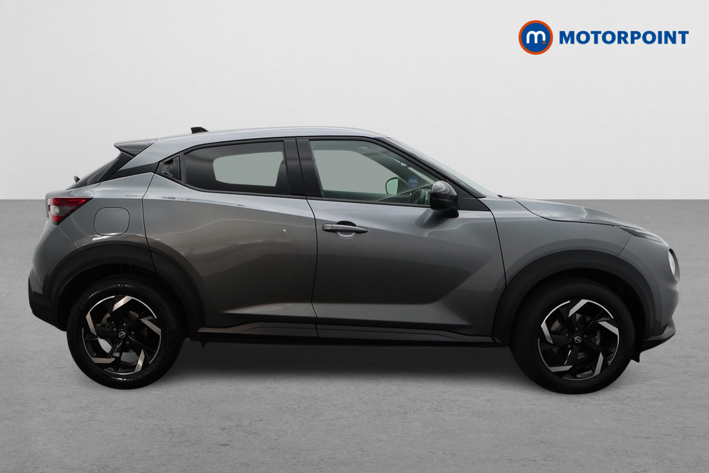 Nissan Juke N-Connecta Automatic Petrol SUV - Stock Number (1564977) - Drivers side