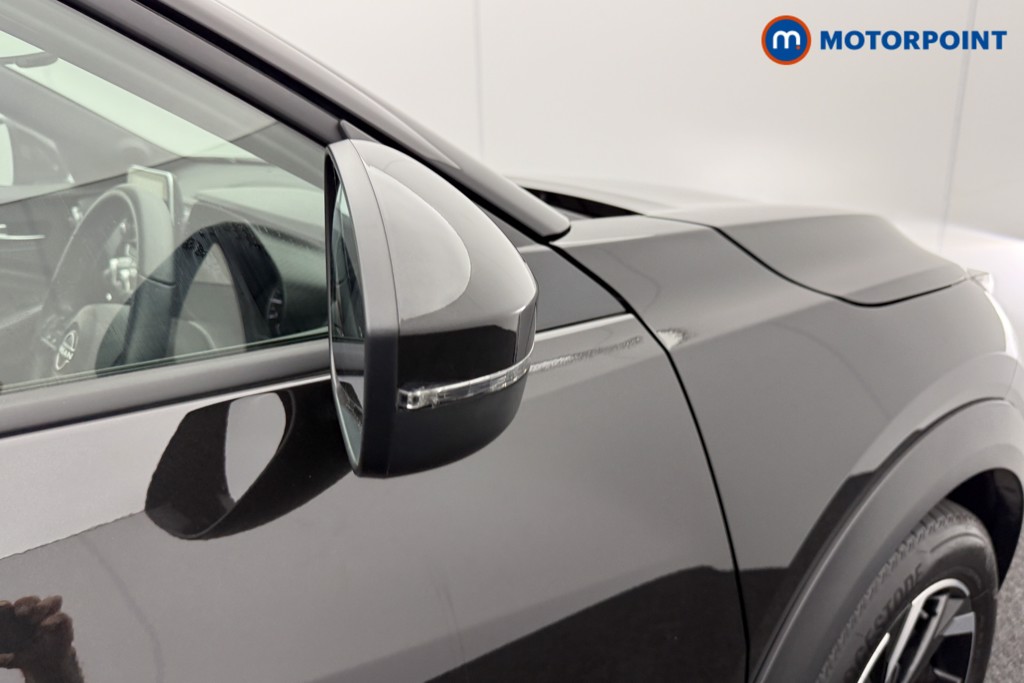 Nissan Juke N-Connecta Automatic Petrol SUV - Stock Number (1564984) - 18th supplementary image