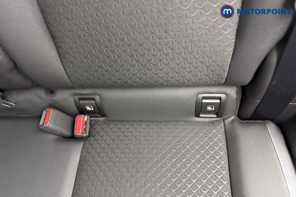 Nissan Juke N-Connecta Automatic Petrol SUV - Stock Number (1564984) - 24th supplementary image