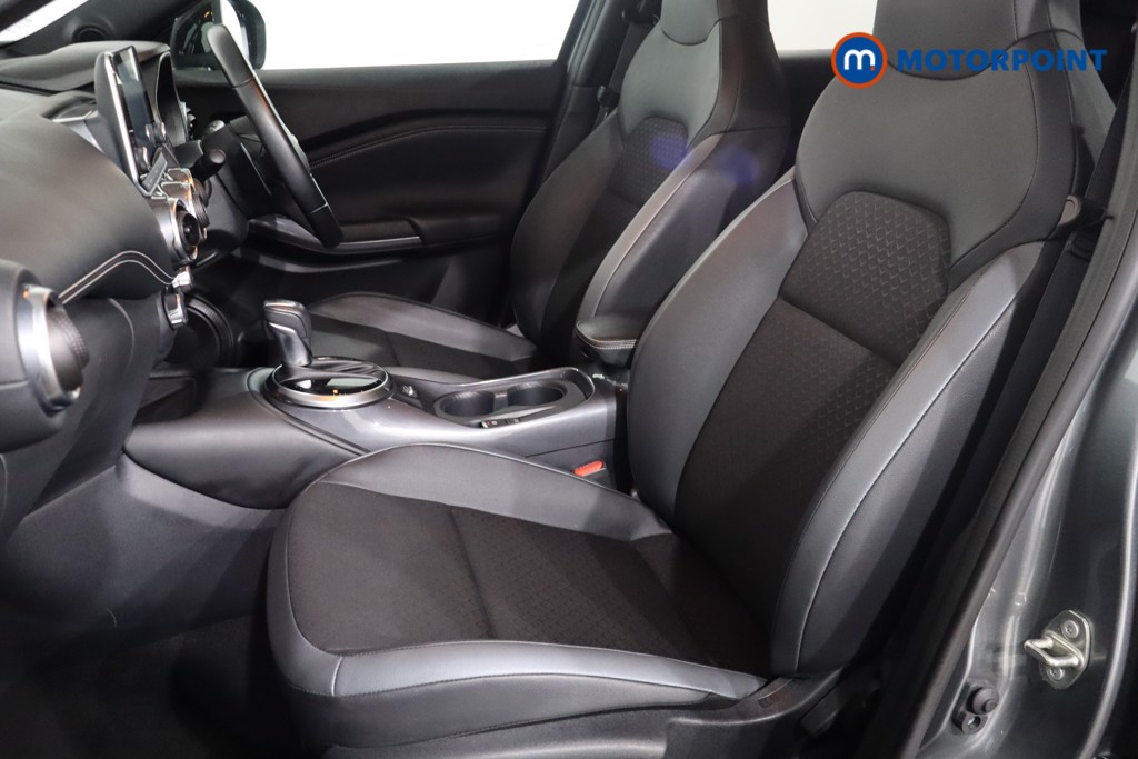 Nissan Juke N-Connecta Automatic Petrol SUV - Stock Number (1564993) - 4th supplementary image