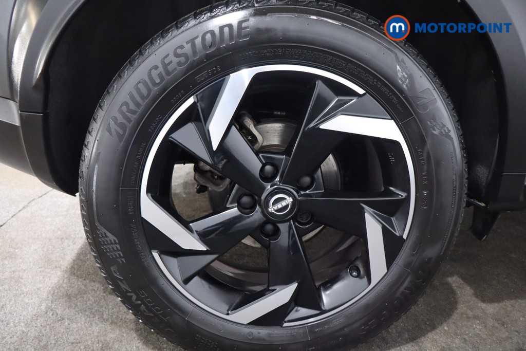 Nissan Juke N-Connecta Automatic Petrol SUV - Stock Number (1564993) - 9th supplementary image