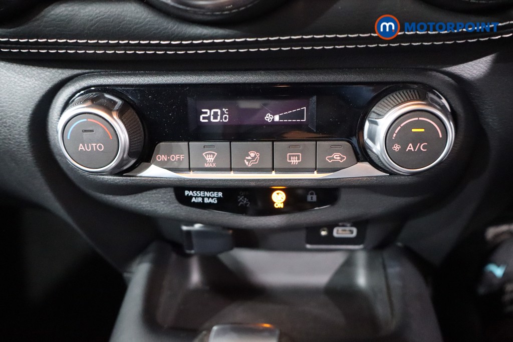 Nissan Juke N-Connecta Automatic Petrol SUV - Stock Number (1564993) - 16th supplementary image