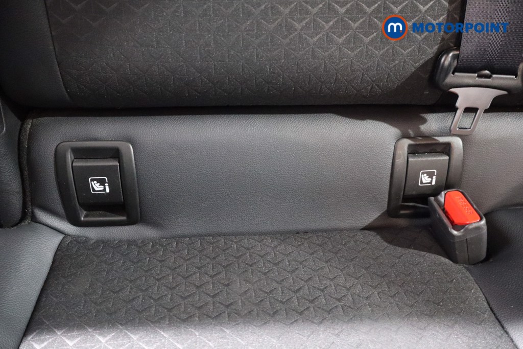 Nissan Juke N-Connecta Automatic Petrol SUV - Stock Number (1564993) - 24th supplementary image
