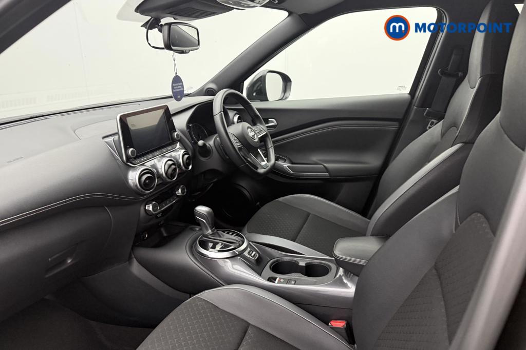 Nissan Juke N-Connecta Automatic Petrol SUV - Stock Number (1565000) - 3rd supplementary image