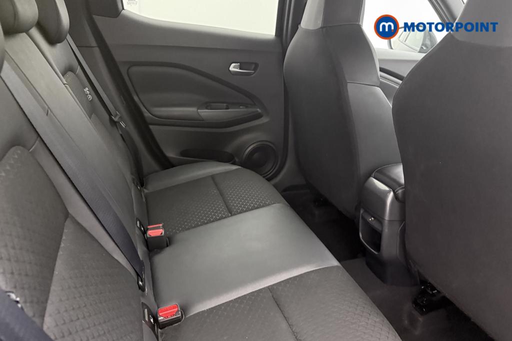 Nissan Juke N-Connecta Automatic Petrol SUV - Stock Number (1565000) - 5th supplementary image