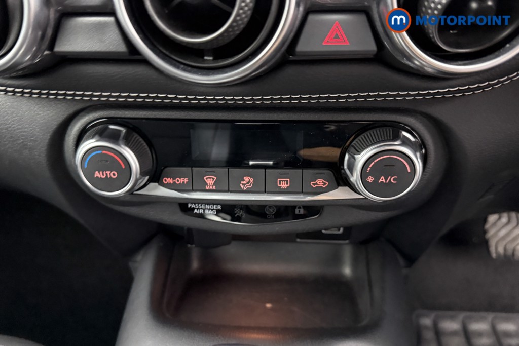 Nissan Juke N-Connecta Automatic Petrol SUV - Stock Number (1565008) - 11th supplementary image
