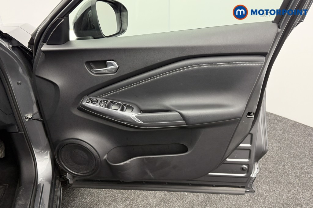 Nissan Juke N-Connecta Automatic Petrol SUV - Stock Number (1565008) - 17th supplementary image