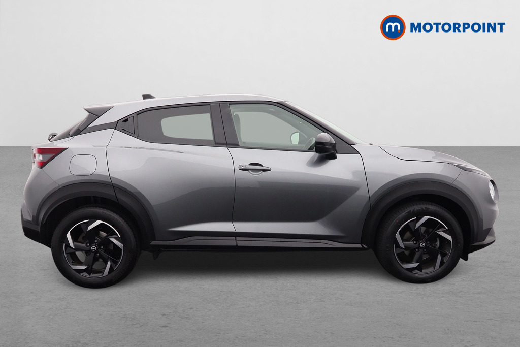 Nissan Juke N-Connecta Automatic Petrol SUV - Stock Number (1565008) - Drivers side