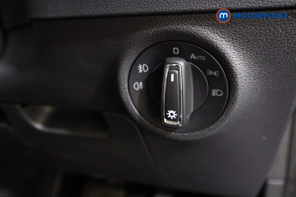 Skoda Karoq Se L Automatic Petrol SUV - Stock Number (1565036) - 9th supplementary image