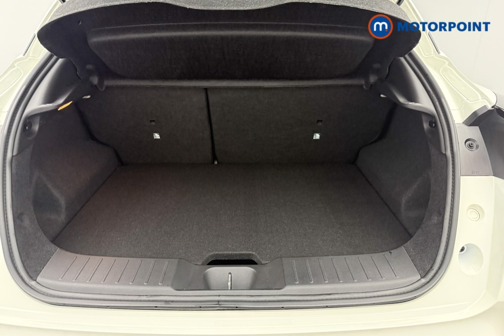 Nissan Juke N-Connecta Manual Petrol SUV - Stock Number (1565080) - 3rd supplementary image