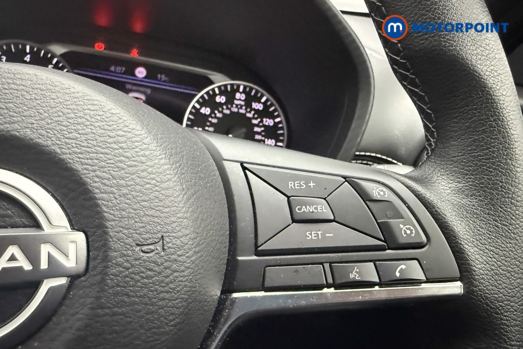 Nissan Juke N-Connecta Manual Petrol SUV - Stock Number (1565080) - 15th supplementary image