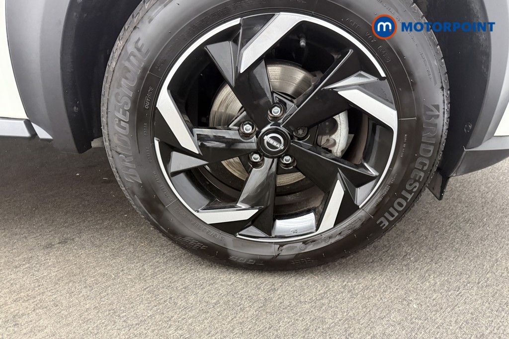 Nissan Juke N-Connecta Manual Petrol SUV - Stock Number (1565080) - 19th supplementary image