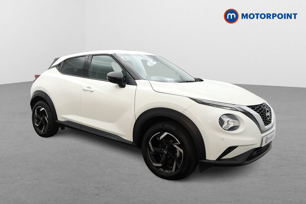 Nissan Juke N-Connecta Manual Petrol SUV - Stock Number (1565080) - Drivers side front corner
