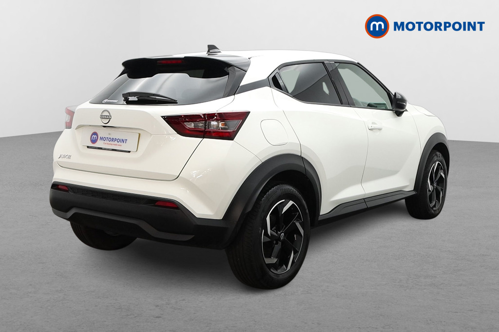 Nissan Juke N-Connecta Manual Petrol SUV - Stock Number (1565080) - Drivers side rear corner