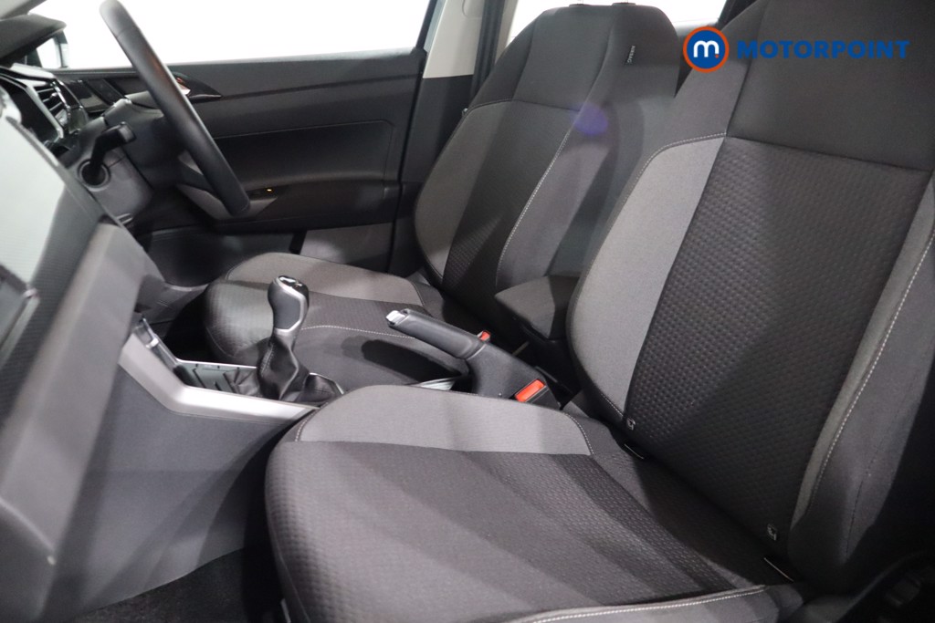 Volkswagen Polo Life Manual Petrol Hatchback - Stock Number (1565415) - 4th supplementary image